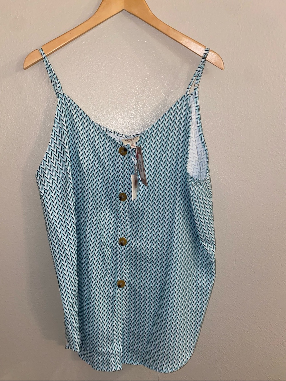 Hayden LA NWT Mint Chevron Button Faux Camisole Top 1XL
